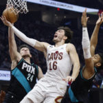 Mitchell scores 34, Cavaliers beat Trail Blazers 114-96