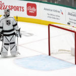 Stars score 4 times in second period, beat Los Angeles 5-2