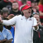 No. 1 Georgia overcomes slow start, routs Georgia Tech 37-14