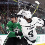 Stars score 4 times in second period, beat Los Angeles 5-2