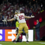 Garoppolo throws for 4 TDs, 49ers top Cards in Mexico City