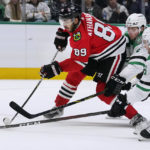 Stars erase 3-goal deficit in 3rd, beat Blackhawks 6-4