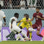 Qatar loses 3-1 to Senegal as host nearing World Cup exit