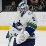 Canucks hand Vegas second straight home loss with 5-1 win