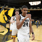 Murray has career night: 31 points, 20 rebounds in Iowa win