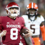 Oklahoma tops No. 24 Oklahoma St., becomes bowl eligible