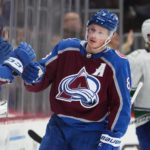 Bear scores winner, Canucks rally, surprise Avalanche 4-3