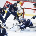 Jarry shuts down Jets in Penguins' 3-0 win