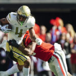 No. 1 Georgia overcomes slow start, routs Georgia Tech 37-14