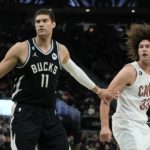 Bucks storm back in 2nd half to beat Cavaliers 117-102