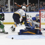 Wedgewood, Robertson lead Stars to 4-1 win over Blues