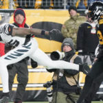 Burrow throws 4 TD passes, Bengals rally past Steelers 37-30