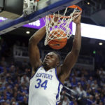 Toppin scores 20 points, No. 15 Kentucky routs North Florida