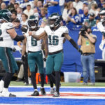 Jalen Hurts' late TD run gives Eagles 17-16 win over Colts
