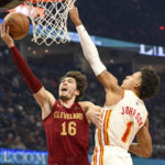 Mitchell, Garland combine for 55 in Cavs' win over Hawks