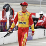 Wall-hugging Chastain, red-hot Bell eye 1st NASCAR title