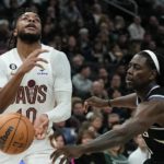Bucks storm back in 2nd half to beat Cavaliers 117-102