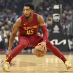 Mitchell, Garland combine for 55 in Cavs' win over Hawks