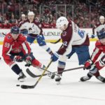Makar, MacKinnon score, short-handed Avalanche beat Capitals