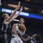 Monk and Barnes score 22 each, Kings beat Pacers