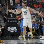 Cryer scores 28, lifts No. 5 Baylor past No. 8 UCLA 80-75