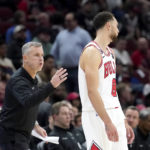 DeRozan scores 28 as Bulls stop Celtics' 9-game win streak