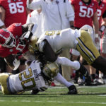 No. 1 Georgia overcomes slow start, routs Georgia Tech 37-14