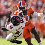 South Carolina beats Clemson for 2nd straight top-10 win