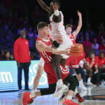 Wisconsin outlasts Dayton 43-42 in Battle 4 Atlantis