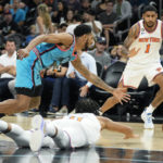 Payne, Booker lead Suns to 116-95 win over Knicks