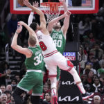 DeRozan scores 28 as Bulls stop Celtics' 9-game win streak