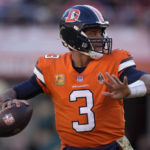 Adams' 35-yard TD in OT powers Raiders past Broncos 22-16