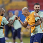 Neymar working '24 hours a day' to return at World Cup
