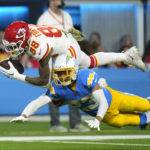 Kelce scores 3 touchdowns, Chiefs rally past Chargers 30-27
