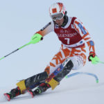 American Mikaela Shiffrin takes 1st-run lead at WCup slalom