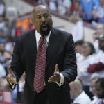 Jackson-Davis leads No. 10 Indiana past No. 18 UNC, 77-65