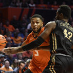 Clark, Melendez lead Illinois in 92-59 rout of Lindenwood