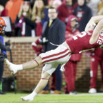 Oklahoma tops No. 24 Oklahoma St., becomes bowl eligible