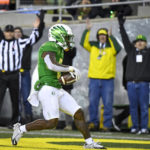 No. 12 Oregon stays in Pac-12 hunt, tops No. 10 Utah 20-17