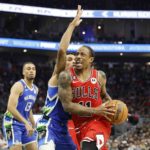 DeRozan scores 36, Bulls down Bucks 118-113
