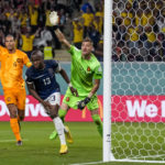 Valencia scores World Cup-best third goal in Ecuador draw