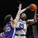 Butler hands K-State 1st loss behind Bates's double-double