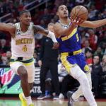 Thompson nets 10 3s, has 41 points in Warriors' 1st road win