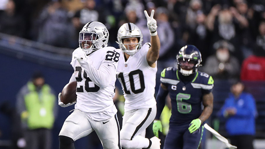 Seahawks Raiders...