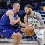 Giannis-less Bucks cruise to 105-96 win over Hornets