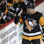 Kapanen's hat trick powers Penguins to 6-2 win over Blues