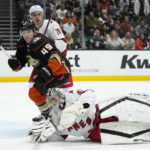 Strome's OT goal lifts Ducks to 4-3 win over Hurricanes