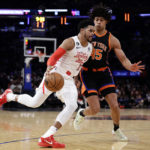 Embiid, Harden help 76ers blow by Knicks to win 8th straight