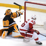 Walman scores in OT to lift Red Wings past Penguins, 5-4