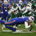 AFC-leading Bills overcome elements, beat White, Jets 20-12